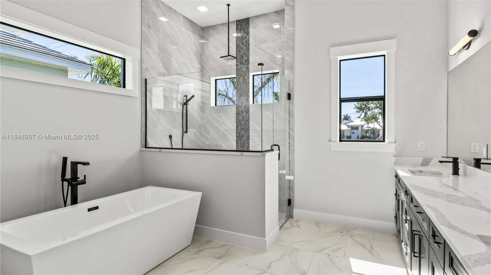 Small Image of 2133 CAPE CORAL PKWY WEST, Cape Coral Number 22