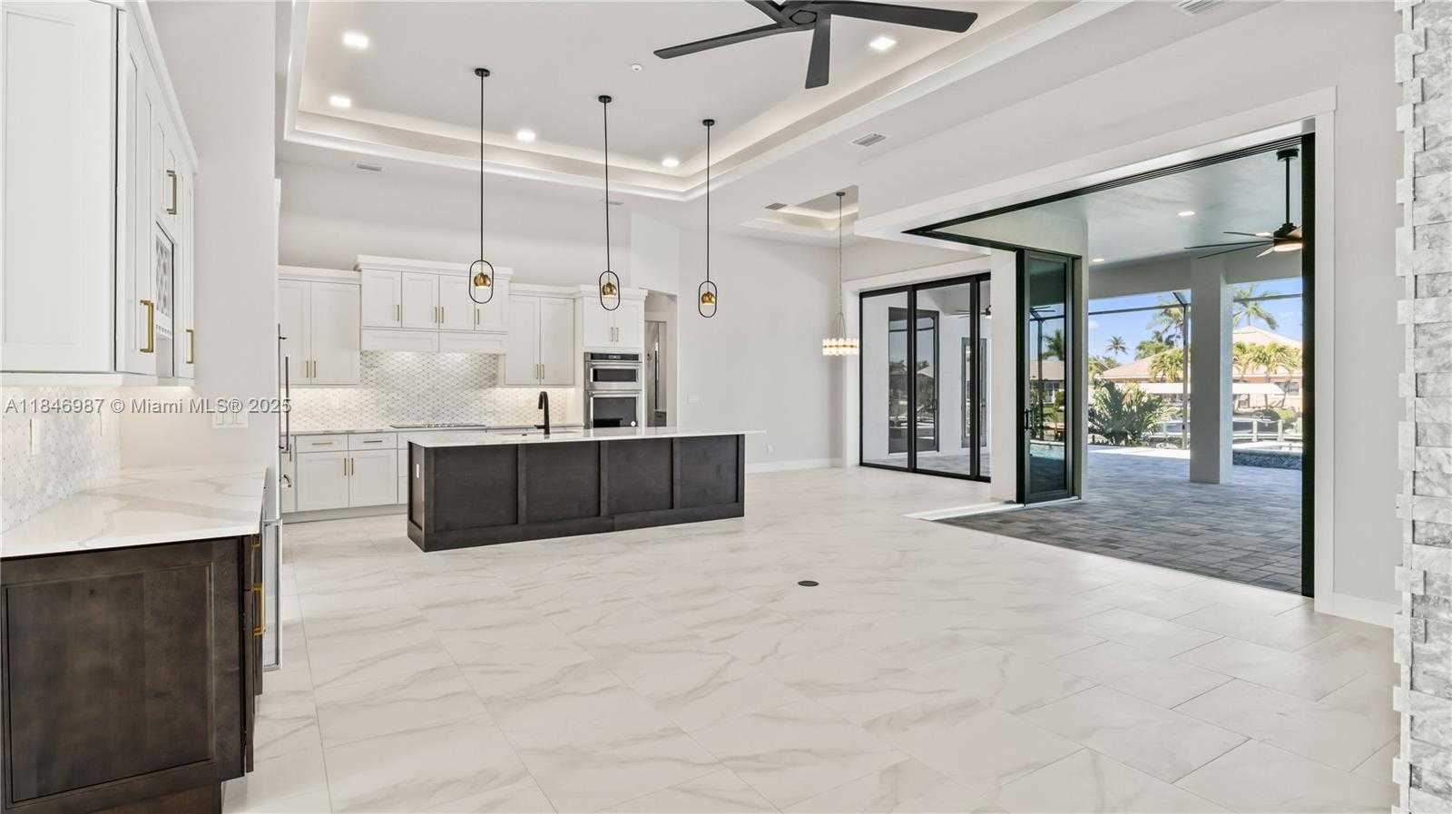 Small Image of 2133 CAPE CORAL PKWY WEST, Cape Coral Number 8