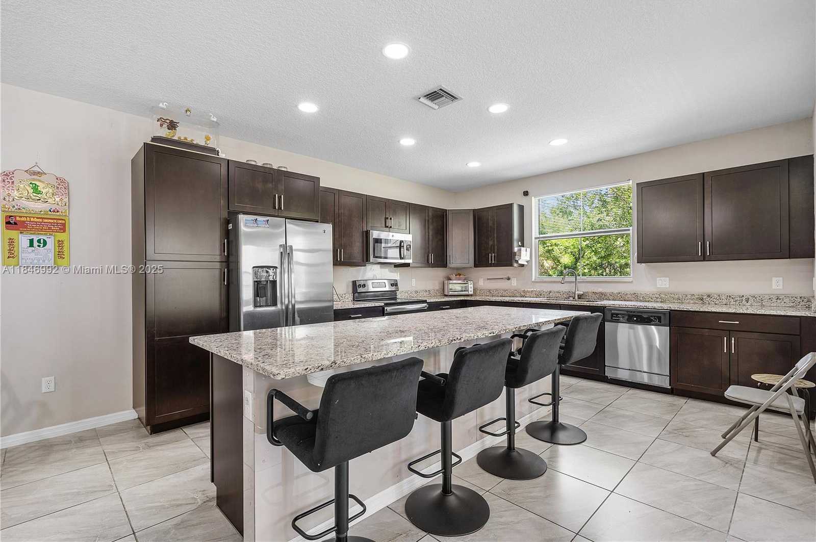Small Image of 6411 OSPREY LANDING ST, Davie Number 12