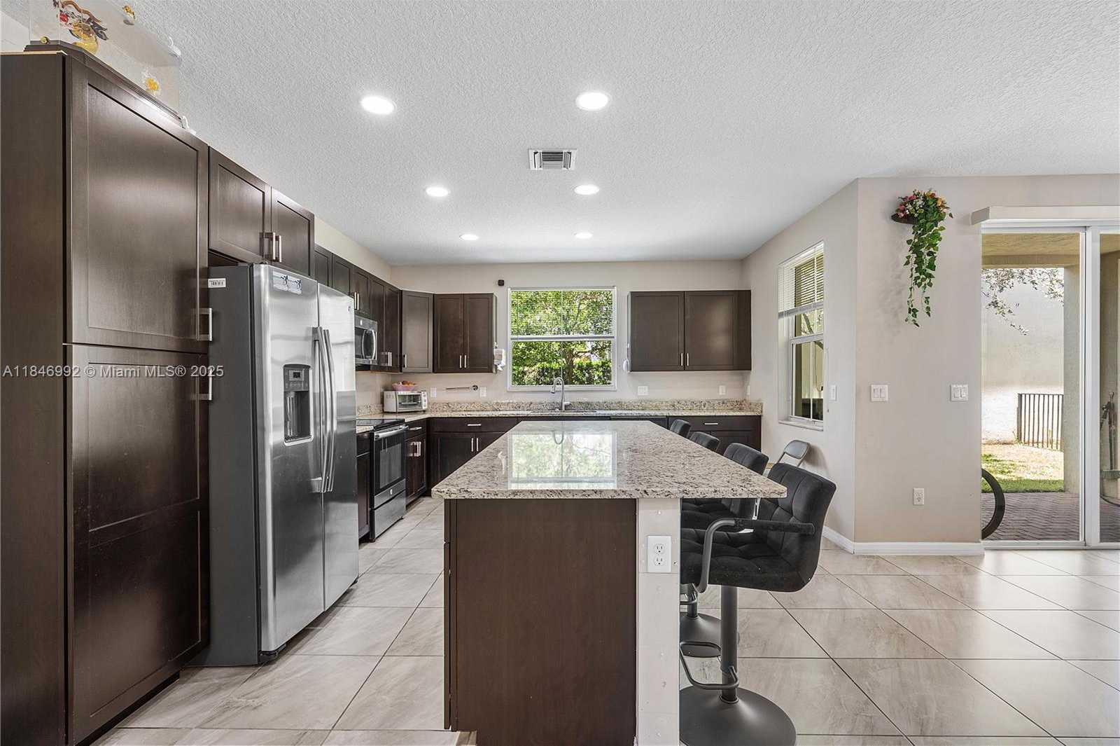 Small Image of 6411 OSPREY LANDING ST, Davie Number 13