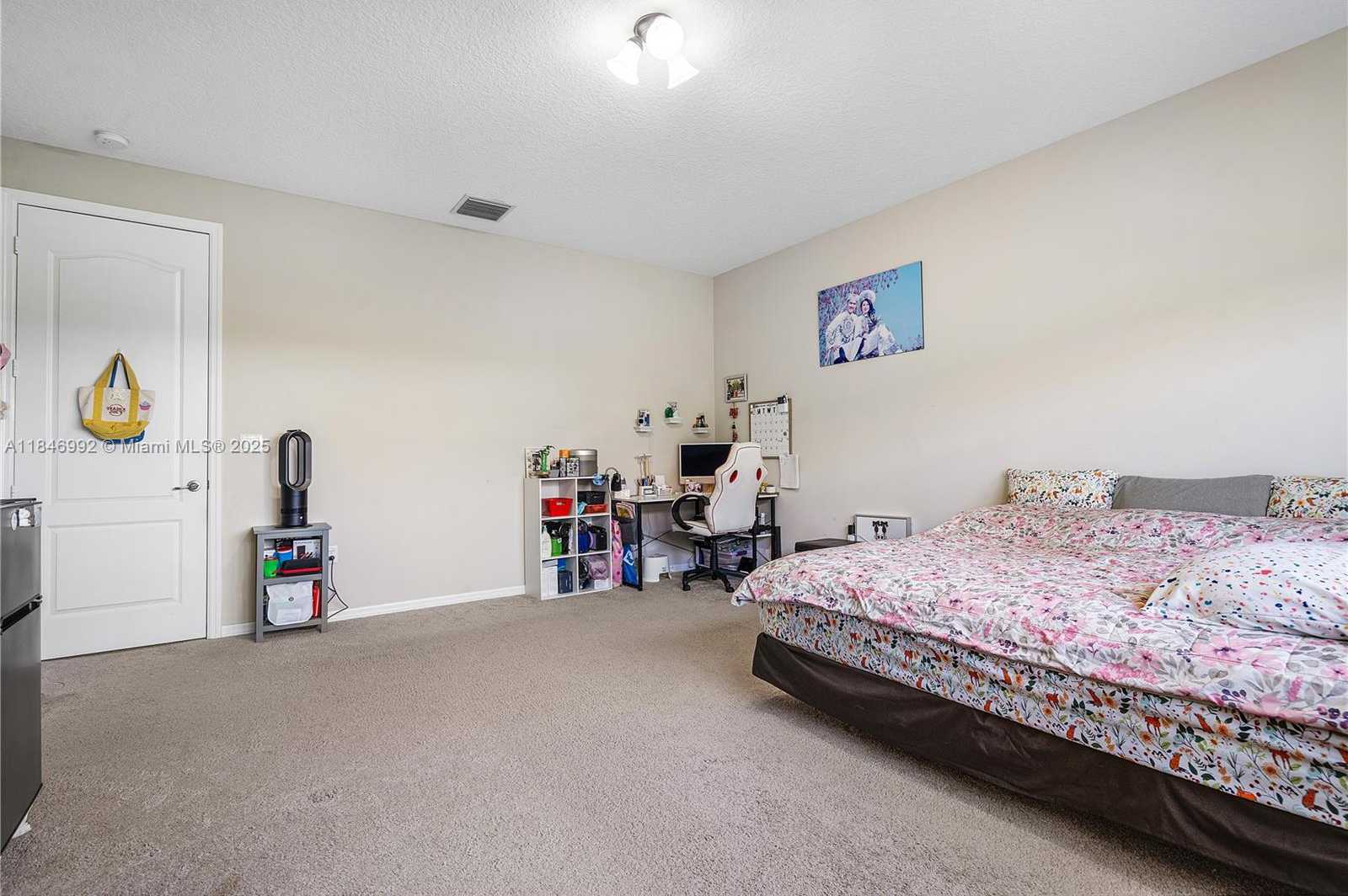 Small Image of 6411 OSPREY LANDING ST, Davie Number 23