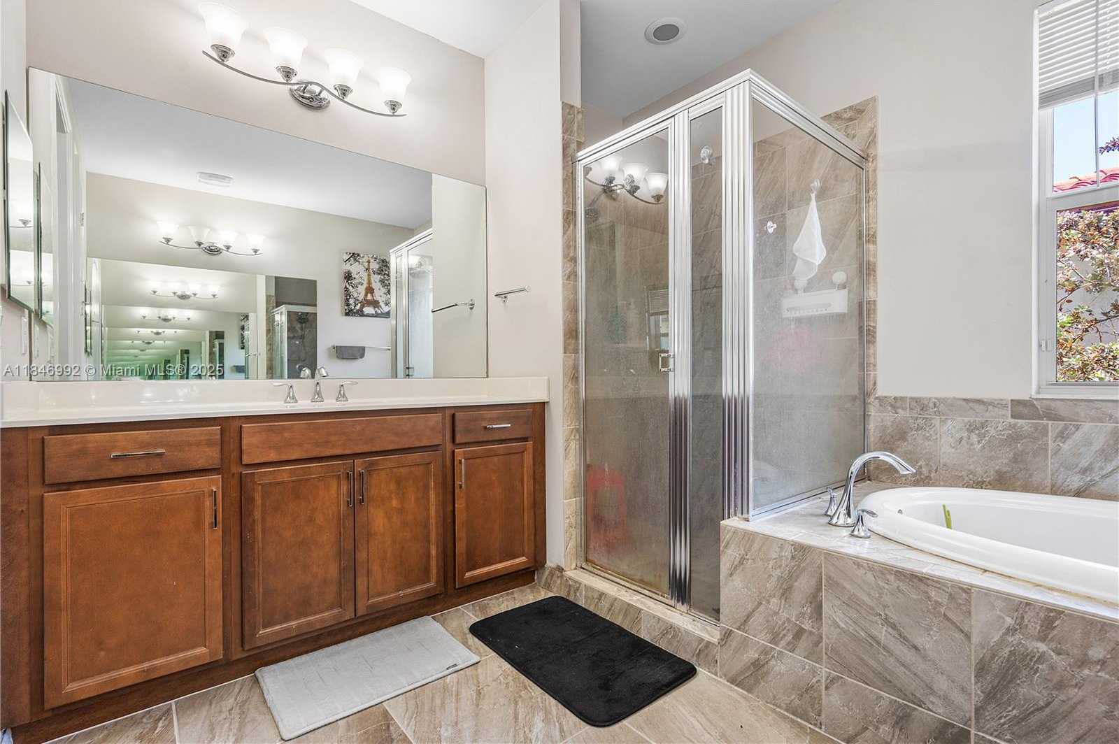 Small Image of 6411 OSPREY LANDING ST, Davie Number 26
