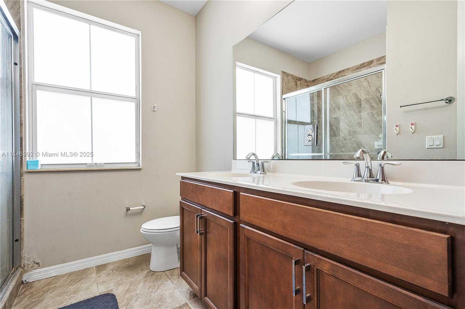Small Image of 6411 OSPREY LANDING ST, Davie Number 29