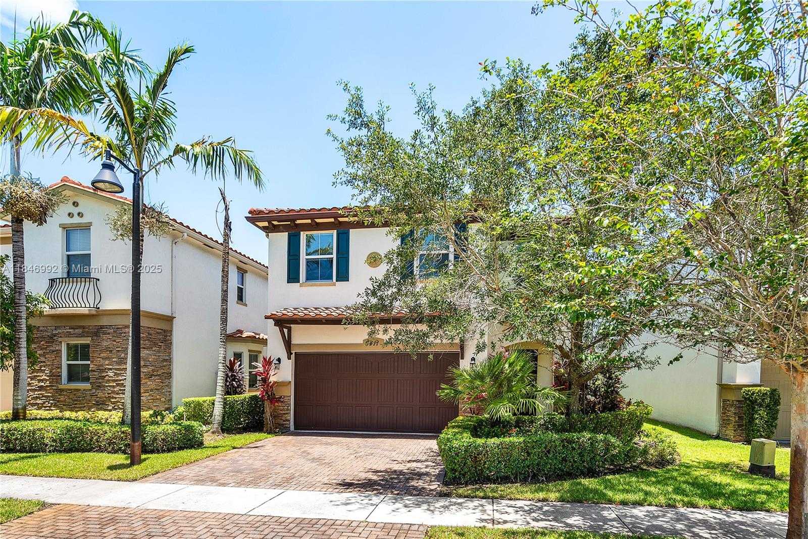 Small Image of 6411 OSPREY LANDING ST, Davie Number 38