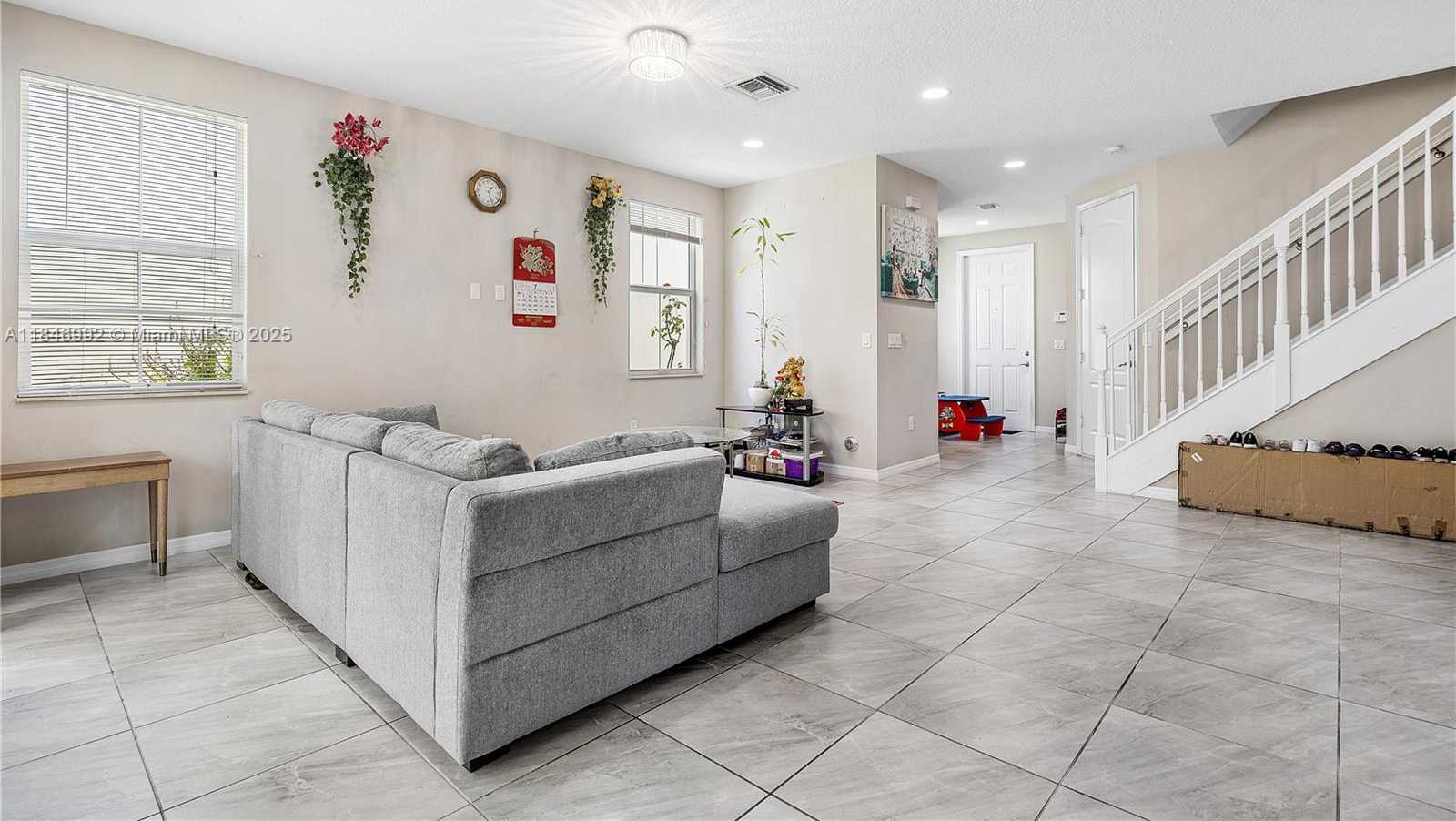 Small Image of 6411 OSPREY LANDING ST, Davie Number 8