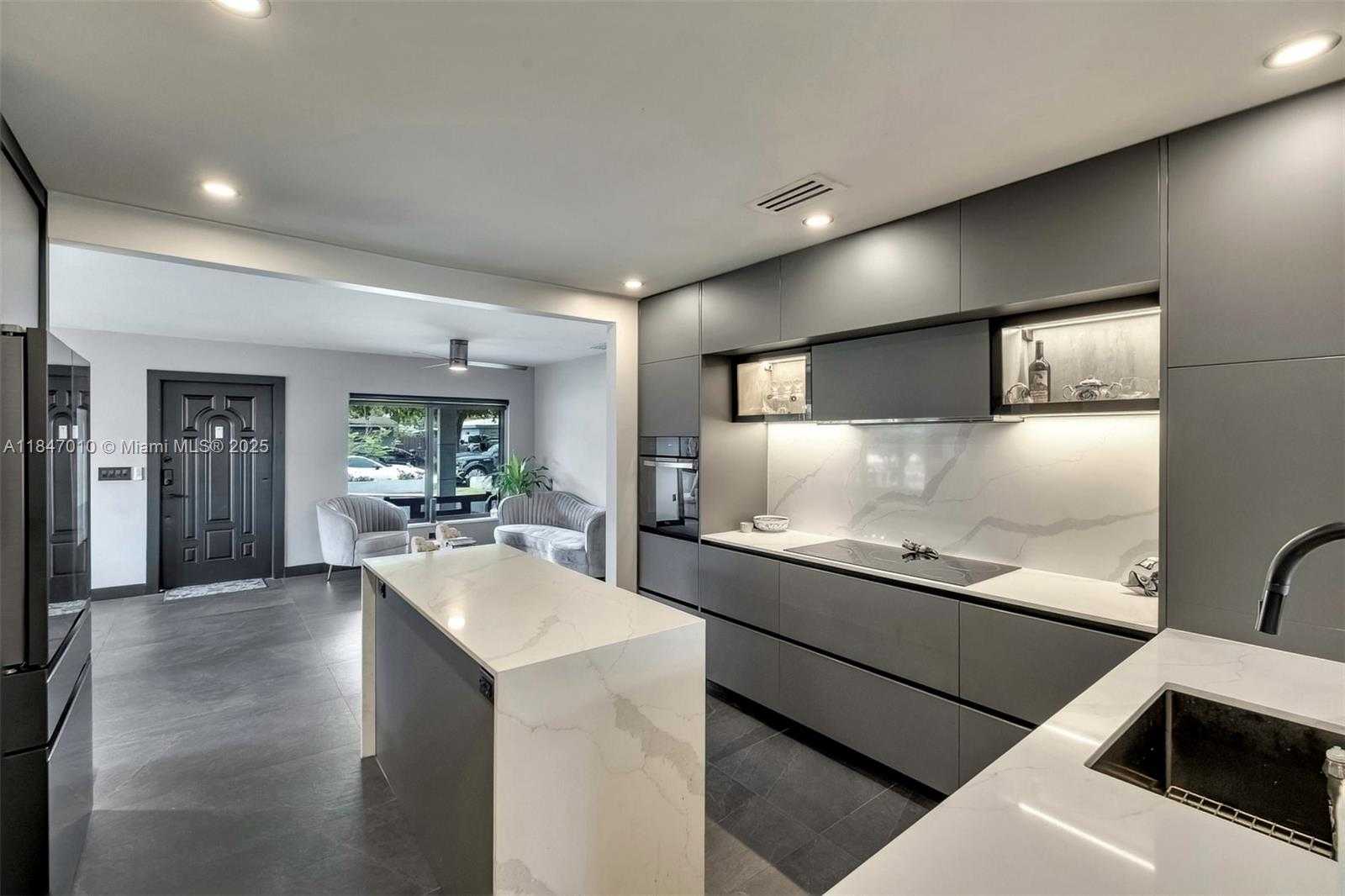 Small Image of 530 NORTH WEST 39, Oakland Park Number 11