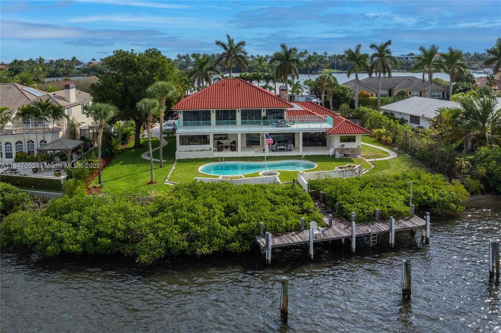 Small Image of 1635 LANDS END RD, Manalapan Number 11