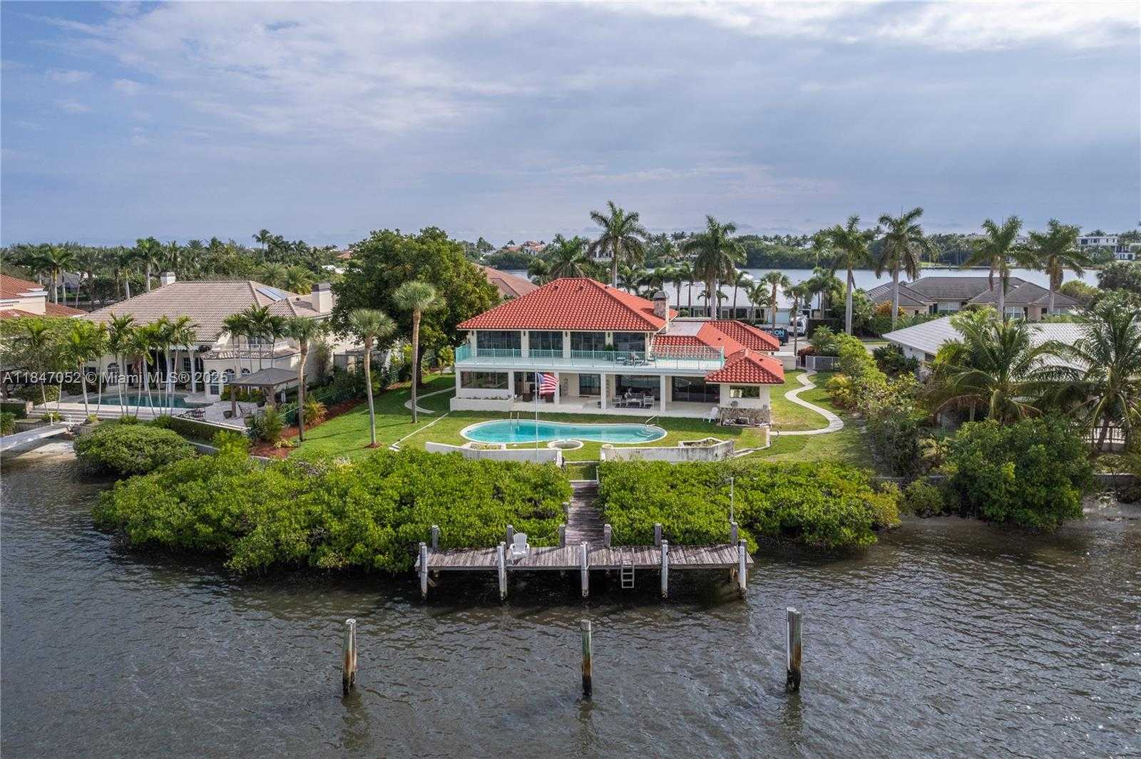 Small Image of 1635 LANDS END RD, Manalapan Number 12