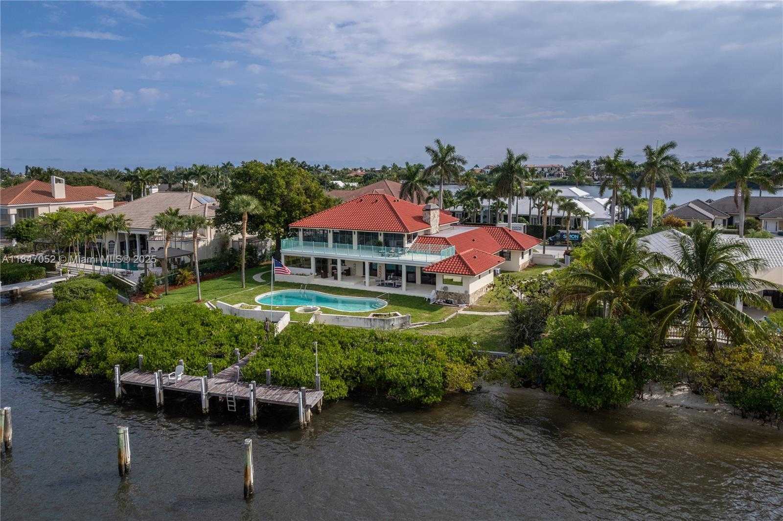 Small Image of 1635 LANDS END RD, Manalapan Number 13
