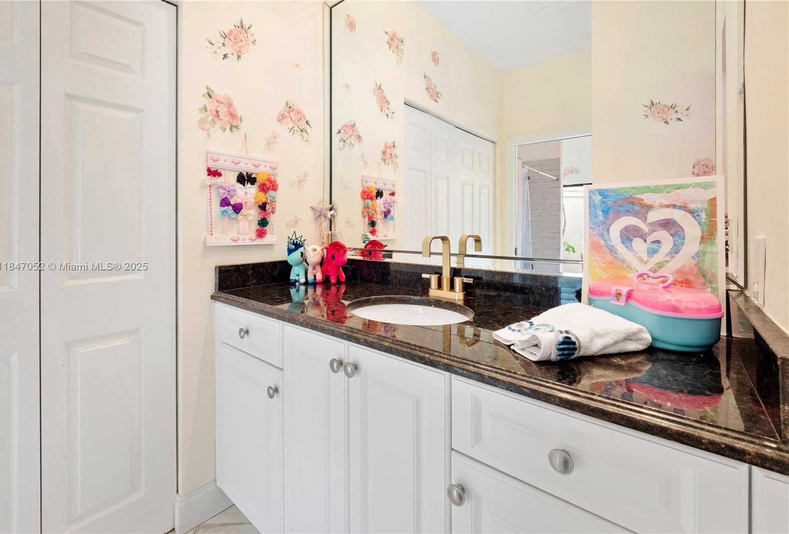 Small Image of 1635 LANDS END RD, Manalapan Number 19