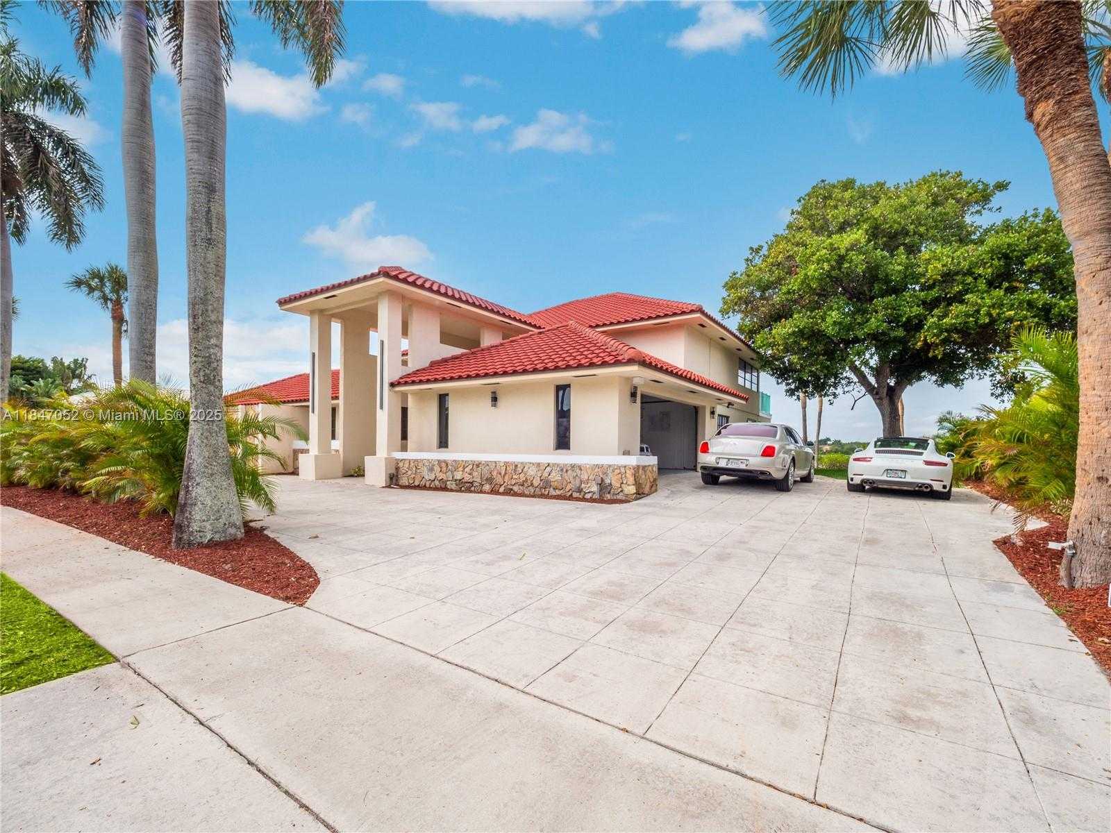 Small Image of 1635 LANDS END RD, Manalapan Number 28