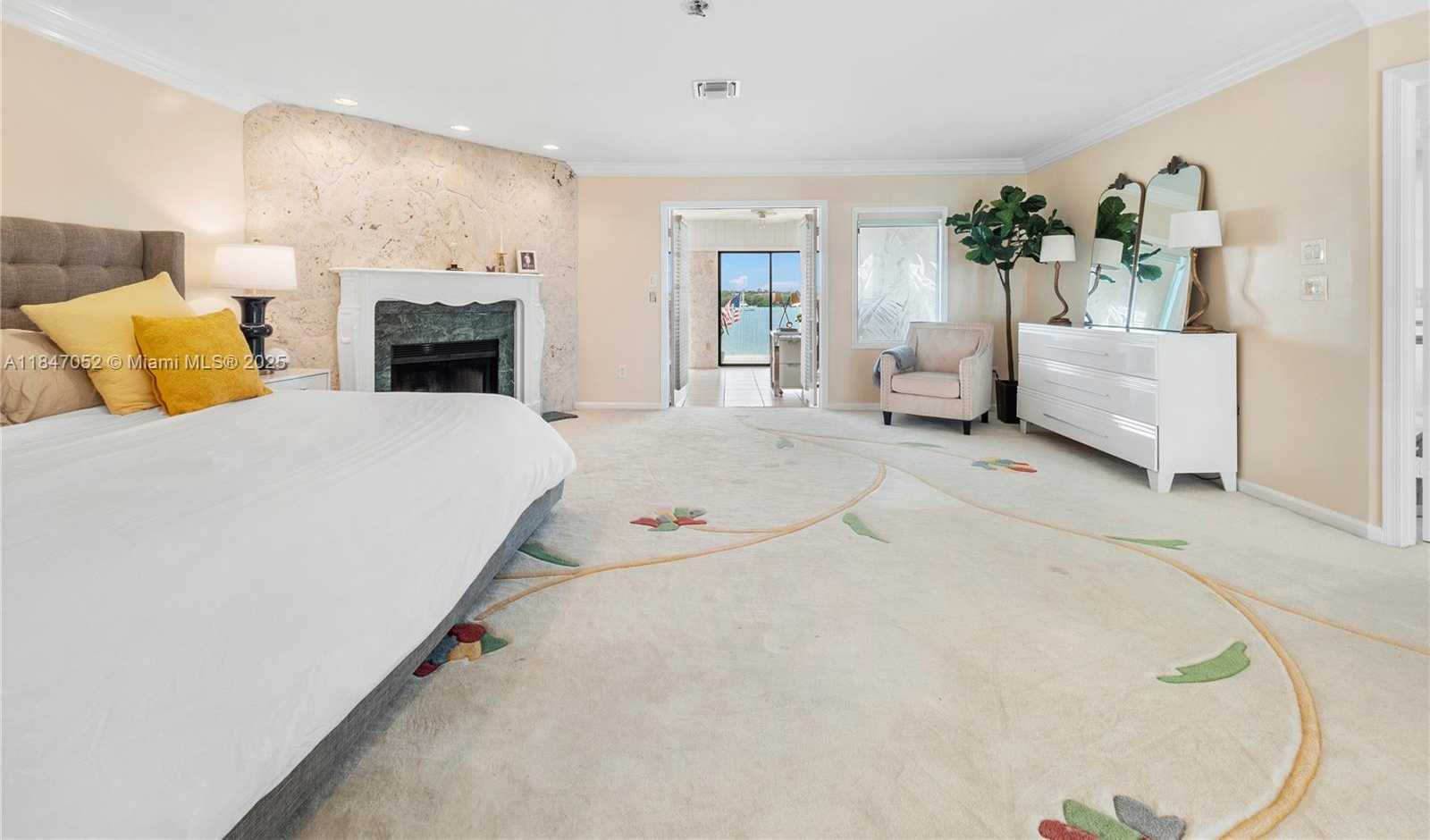 Small Image of 1635 LANDS END RD, Manalapan Number 56