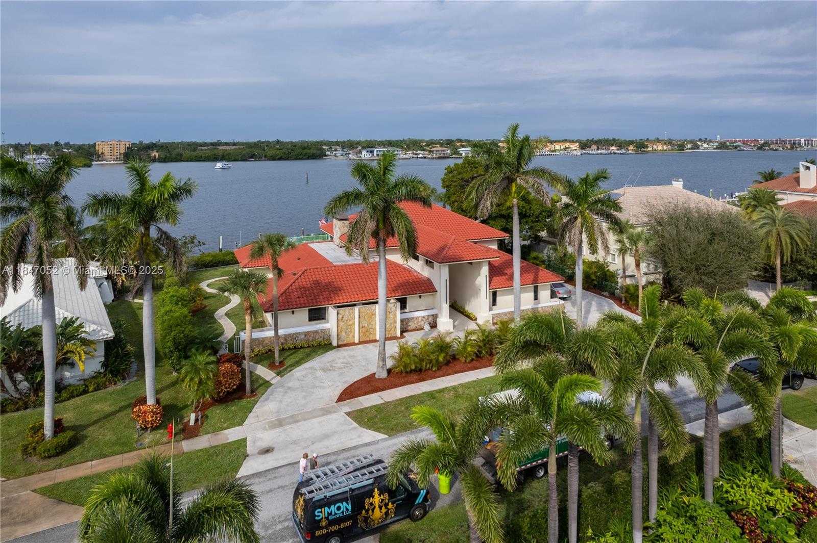 Small Image of 1635 LANDS END RD, Manalapan Number 7