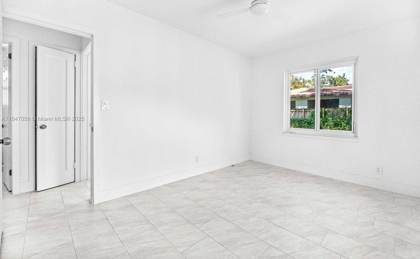 Small Image of 1121 SOUTH WEST 18TH CT, Fort Lauderdale Number 13