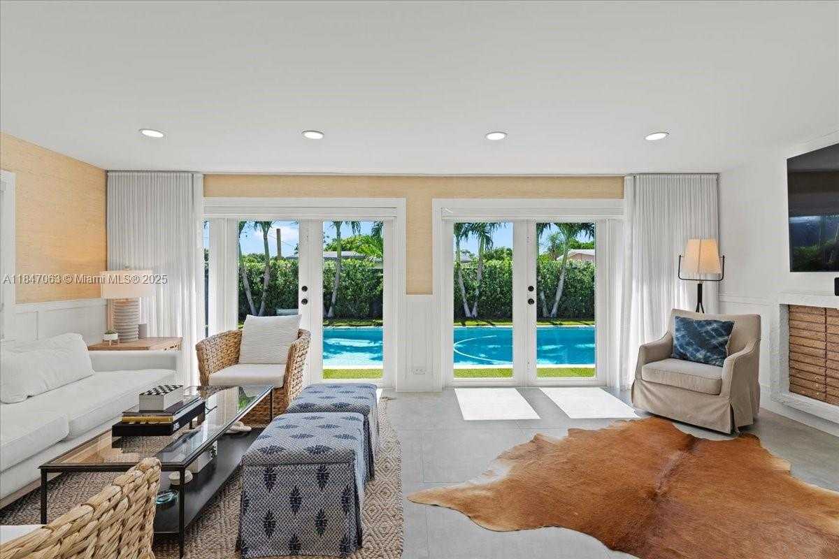 Small Image of 5466 SOUTH WEST 89TH PL, Miami Number 19