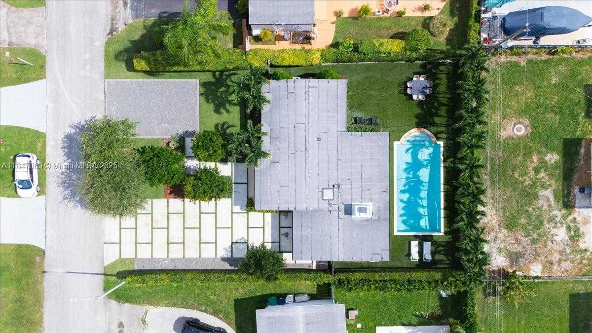 Small Image of 5466 SOUTH WEST 89TH PL, Miami Number 33
