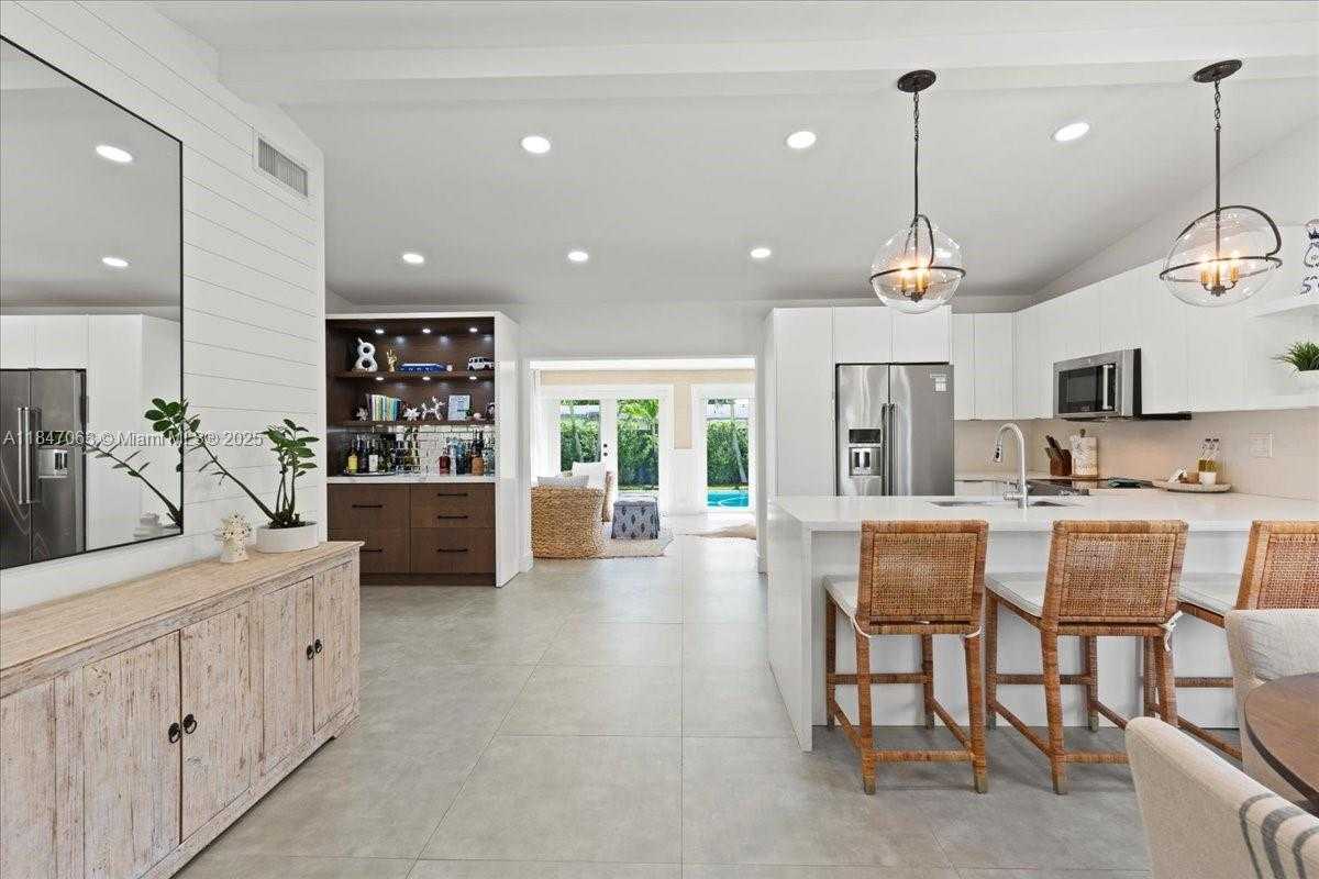 Small Image of 5466 SOUTH WEST 89TH PL, Miami Number 7