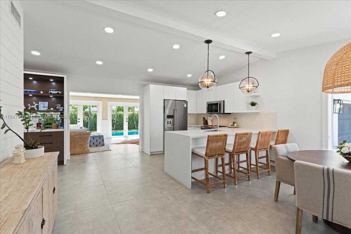 Small Image of 5466 SOUTH WEST 89TH PL, Miami Number 8