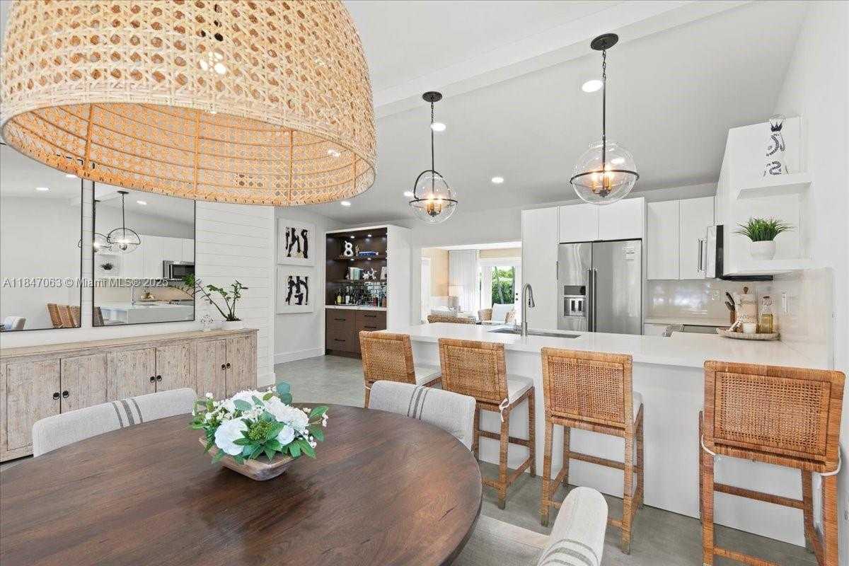 Small Image of 5466 SOUTH WEST 89TH PL, Miami Number 9
