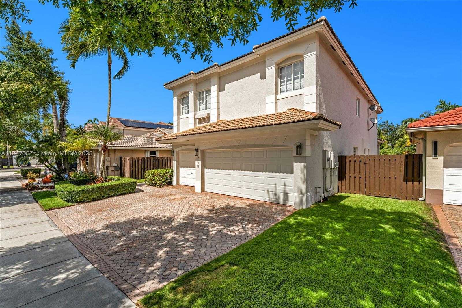 Small Image of 7301 NORTH WEST 107TH PL, Doral Number 25