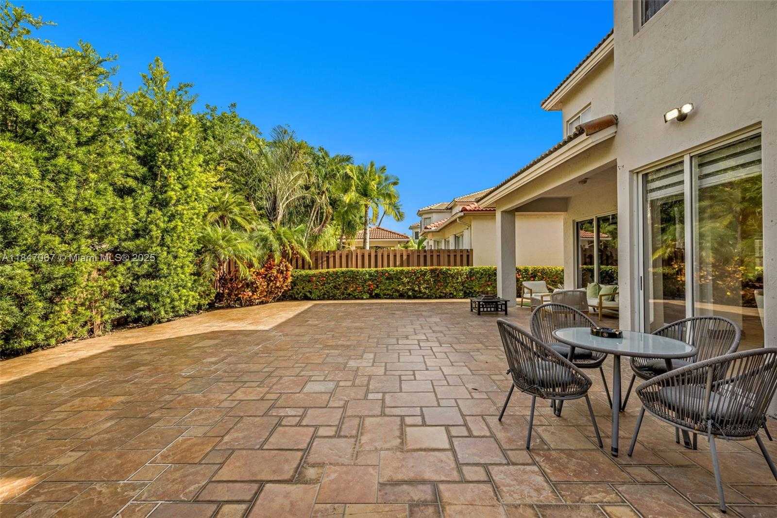 Small Image of 7301 NORTH WEST 107TH PL, Doral Number 27