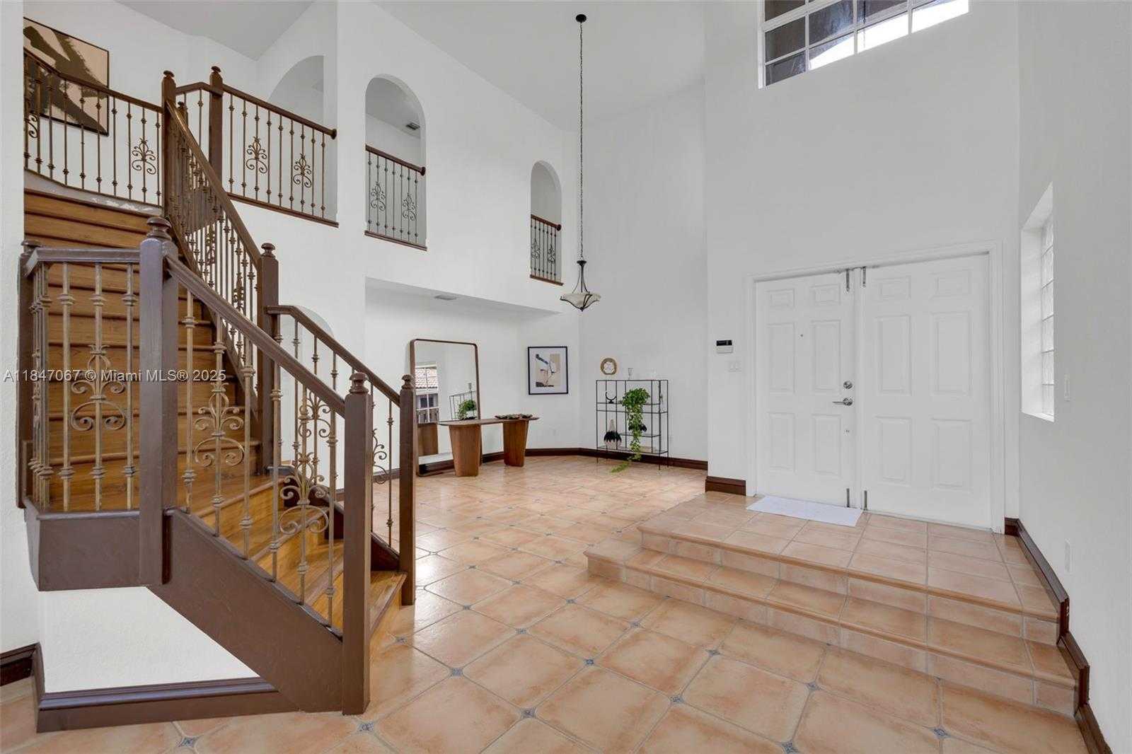 Small Image of 7301 NORTH WEST 107TH PL, Doral Number 9