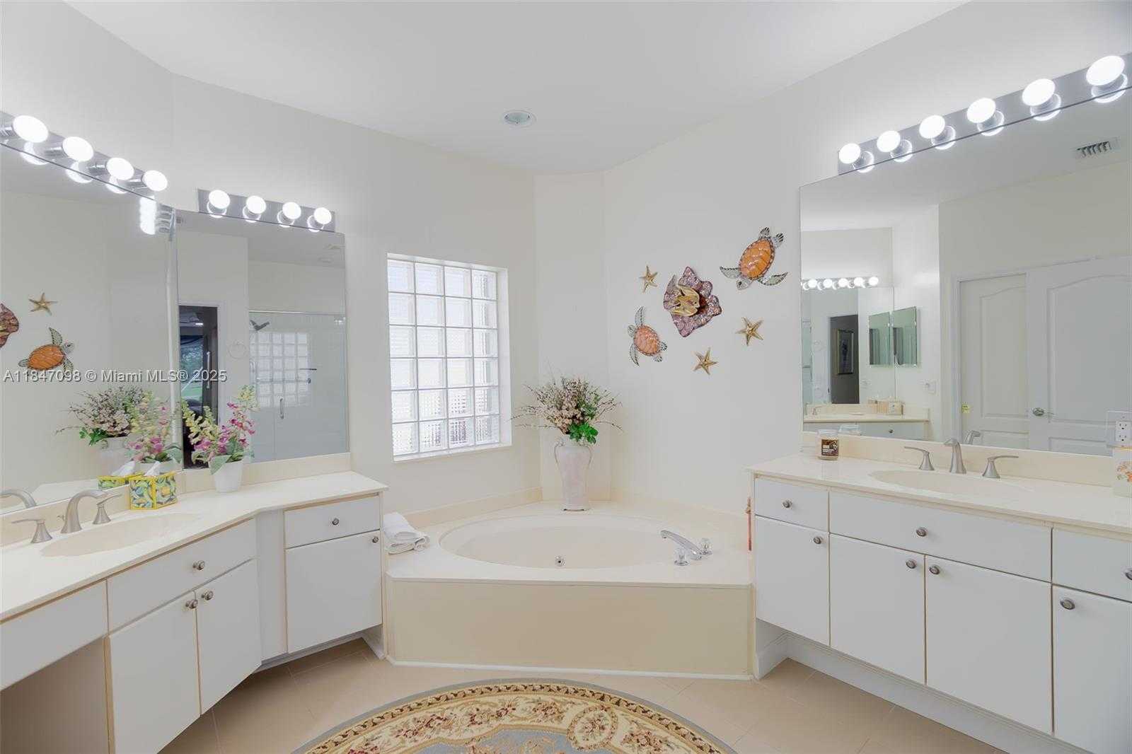 Small Image of 603 MASTERS WAY, Palm Beach Gardens Number 11