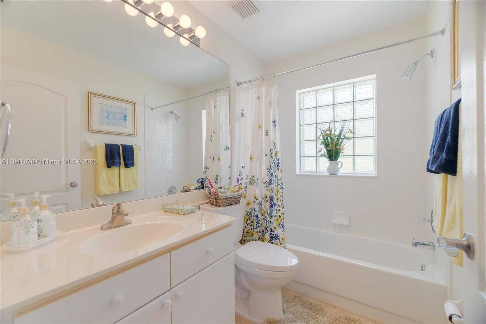 Small Image of 603 MASTERS WAY, Palm Beach Gardens Number 9