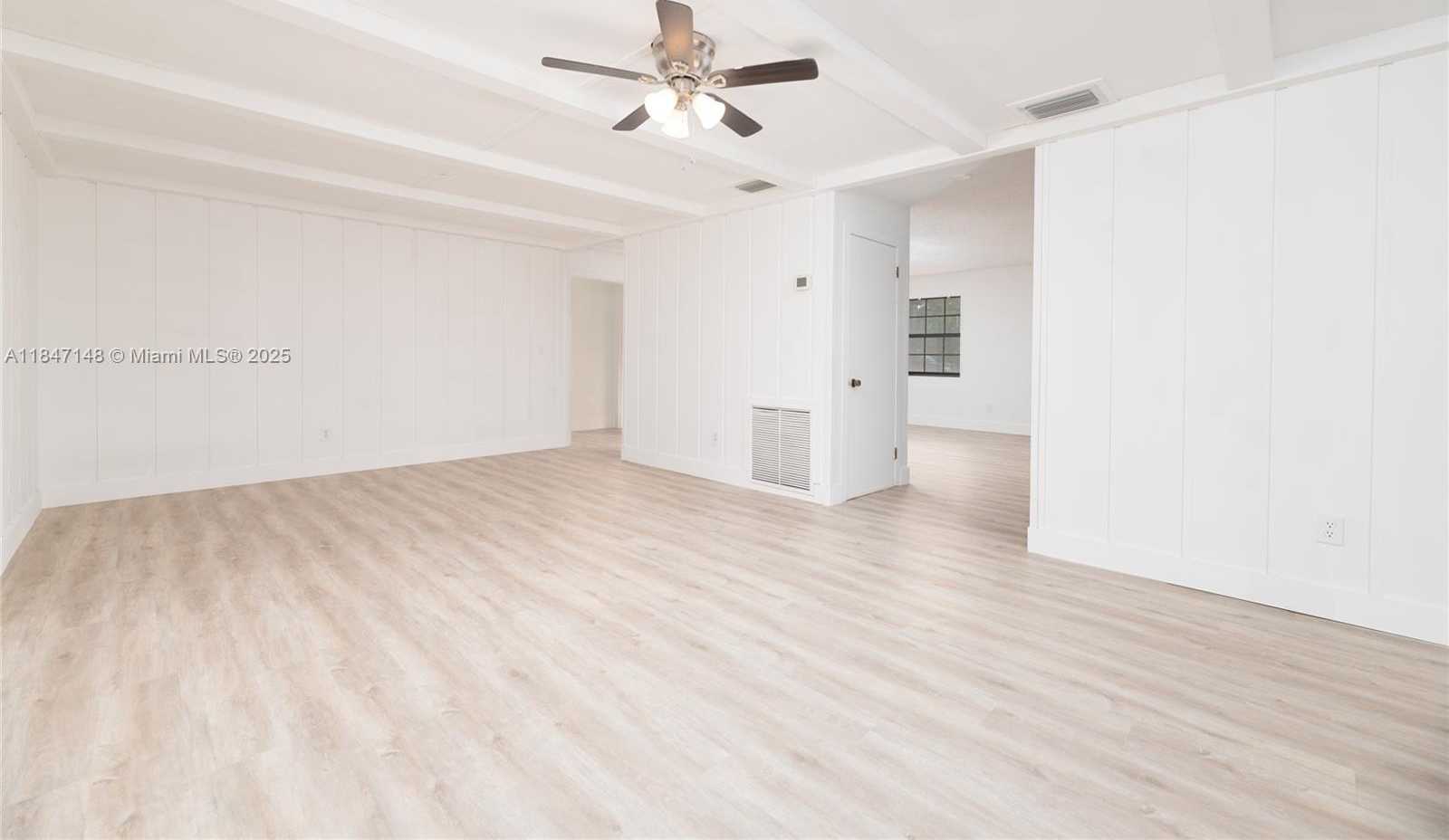Small Image of 14230 SOUTH WEST 14TH ST, Davie Number 10