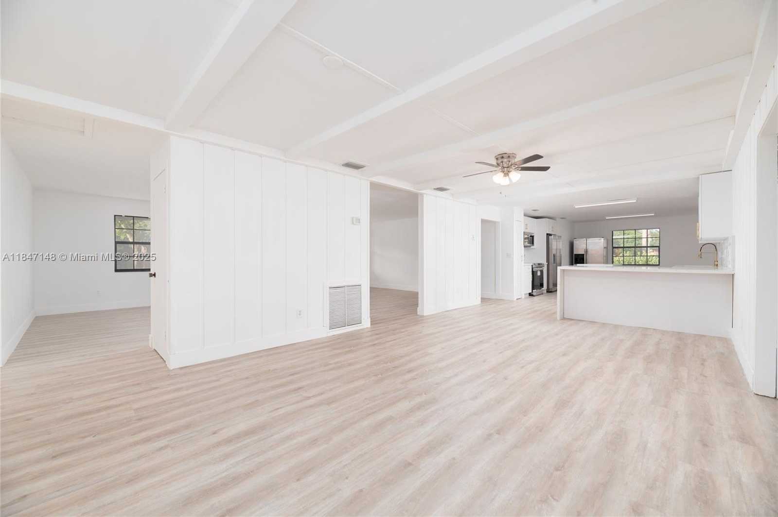 Small Image of 14230 SOUTH WEST 14TH ST, Davie Number 12