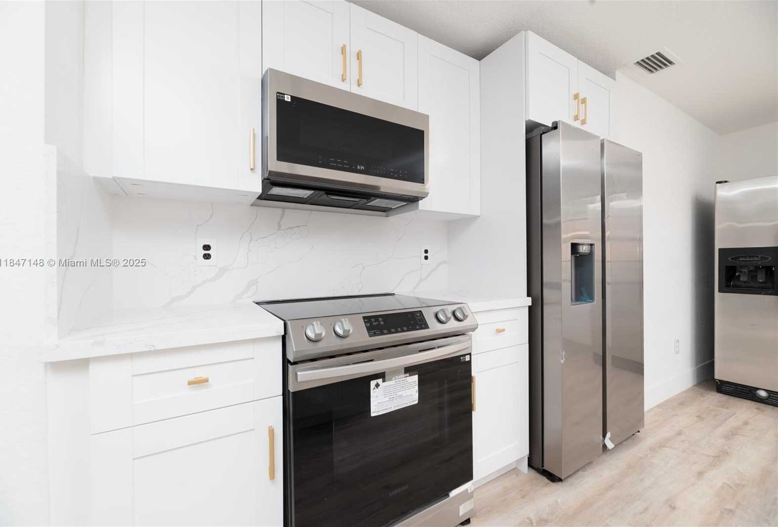 Small Image of 14230 SOUTH WEST 14TH ST, Davie Number 14