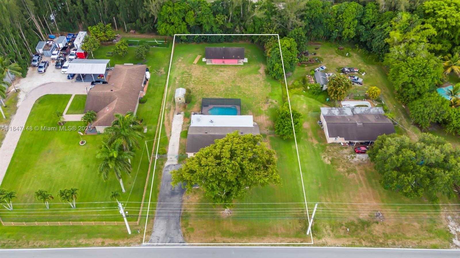 Small Image of 14230 SOUTH WEST 14TH ST, Davie Number 2