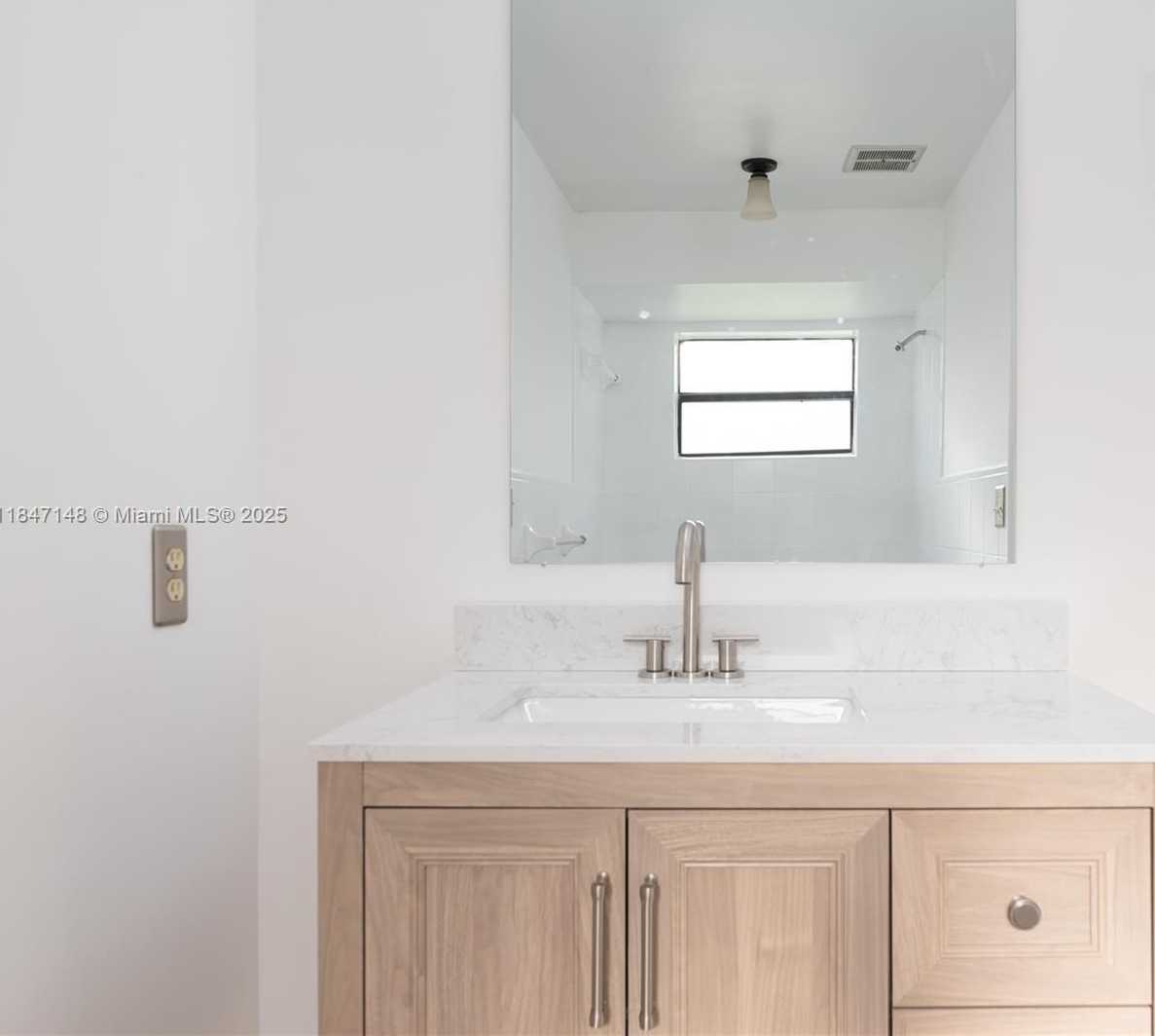 Small Image of 14230 SOUTH WEST 14TH ST, Davie Number 25