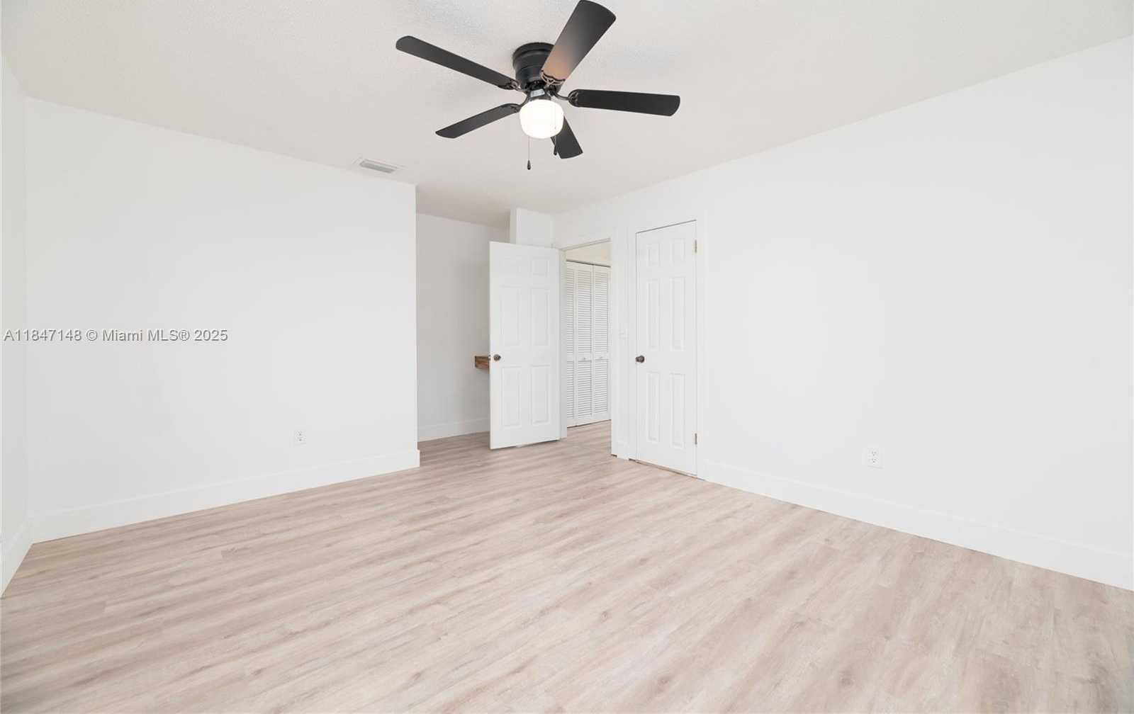 Small Image of 14230 SOUTH WEST 14TH ST, Davie Number 28