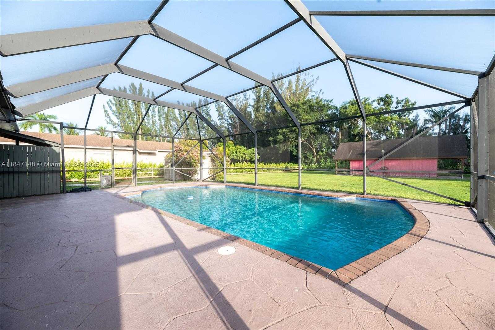 Small Image of 14230 SOUTH WEST 14TH ST, Davie Number 38