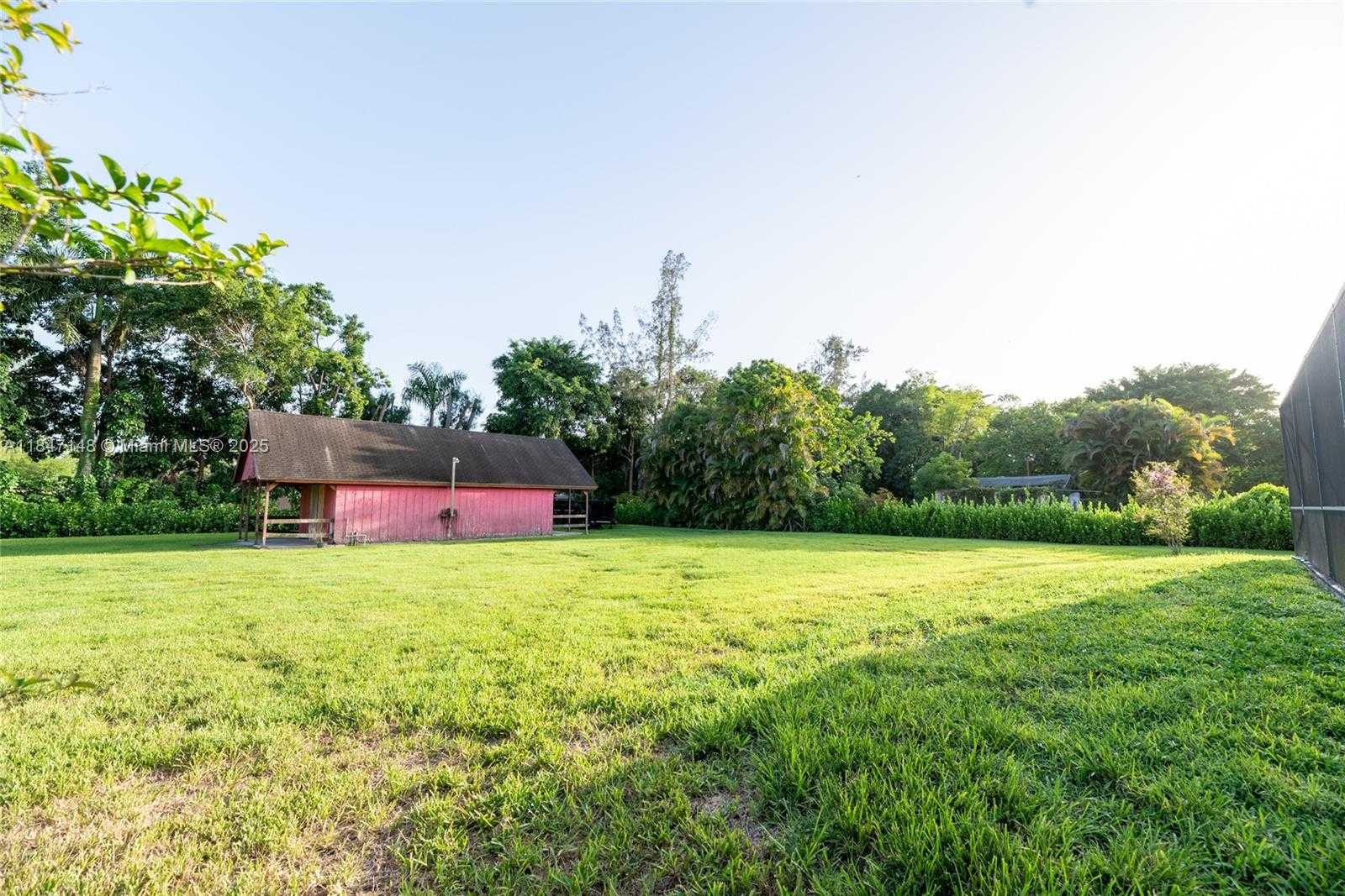 Small Image of 14230 SOUTH WEST 14TH ST, Davie Number 47