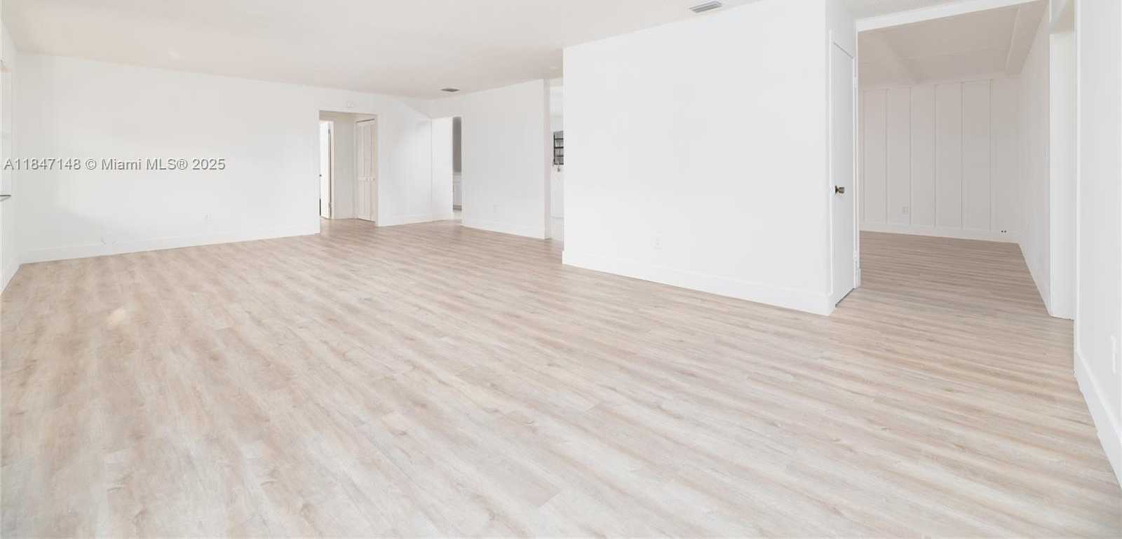 Small Image of 14230 SOUTH WEST 14TH ST, Davie Number 6