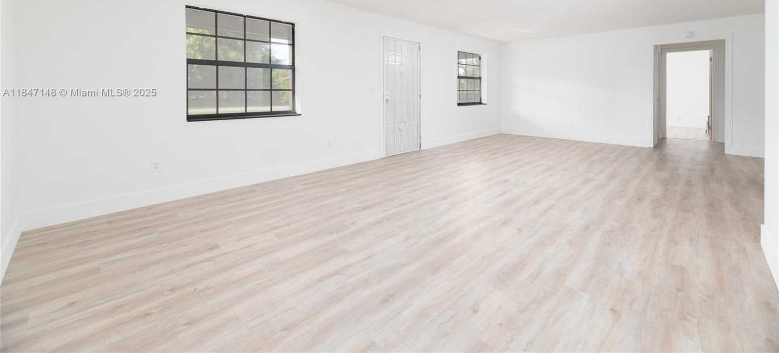 Small Image of 14230 SOUTH WEST 14TH ST, Davie Number 7