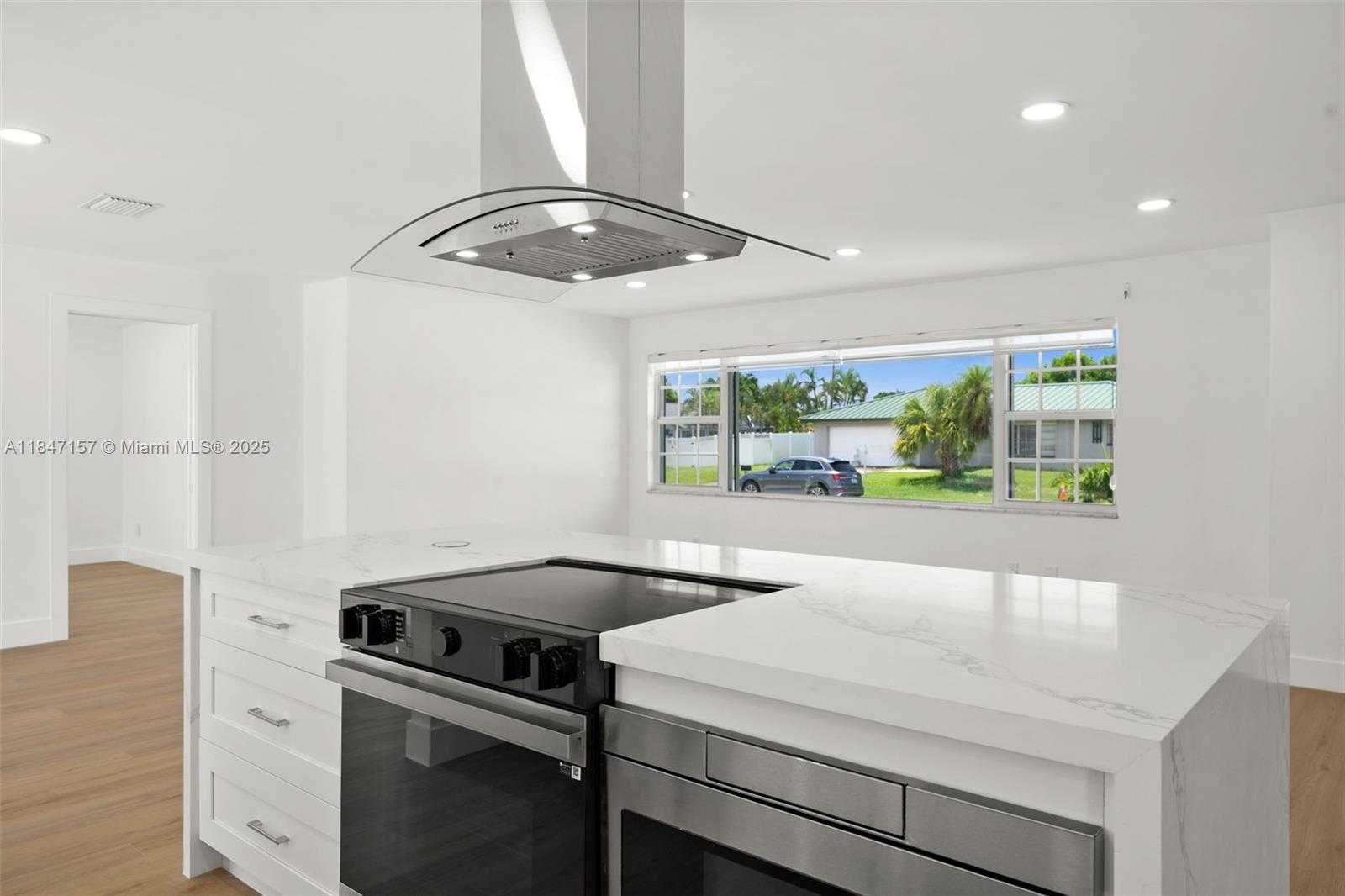 Small Image of 4419 SE 13TH PL, Cape Coral Number 20