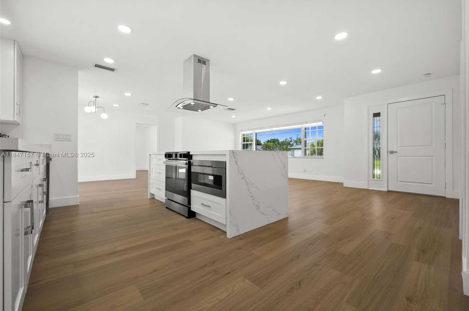 Small Image of 4419 SE 13TH PL, Cape Coral Number 22