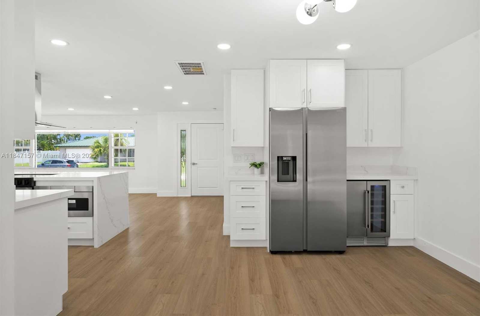 Small Image of 4419 SE 13TH PL, Cape Coral Number 23