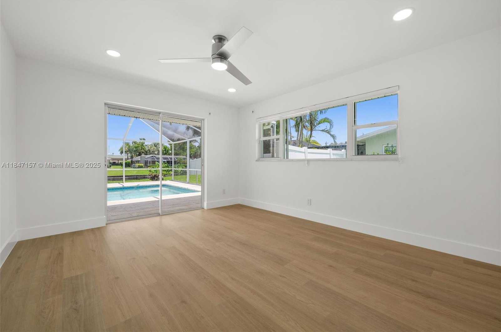 Small Image of 4419 SE 13TH PL, Cape Coral Number 26