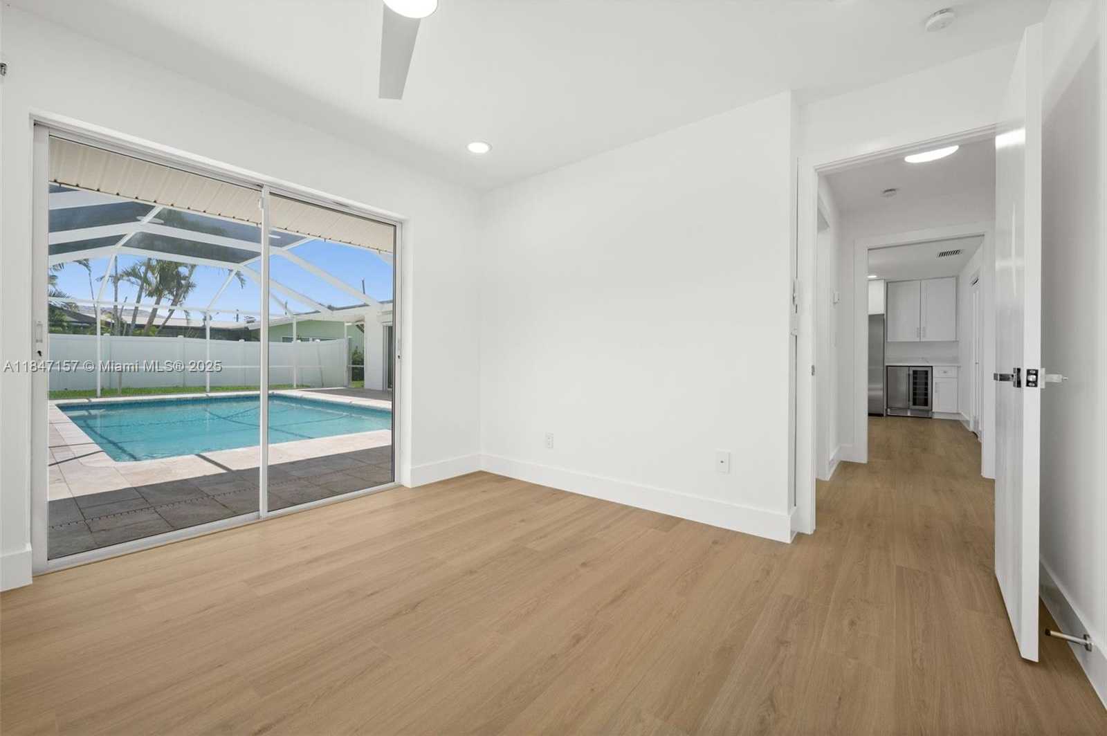 Small Image of 4419 SE 13TH PL, Cape Coral Number 34