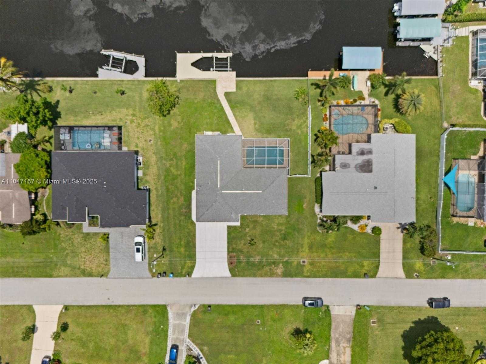 Small Image of 4419 SE 13TH PL, Cape Coral Number 47