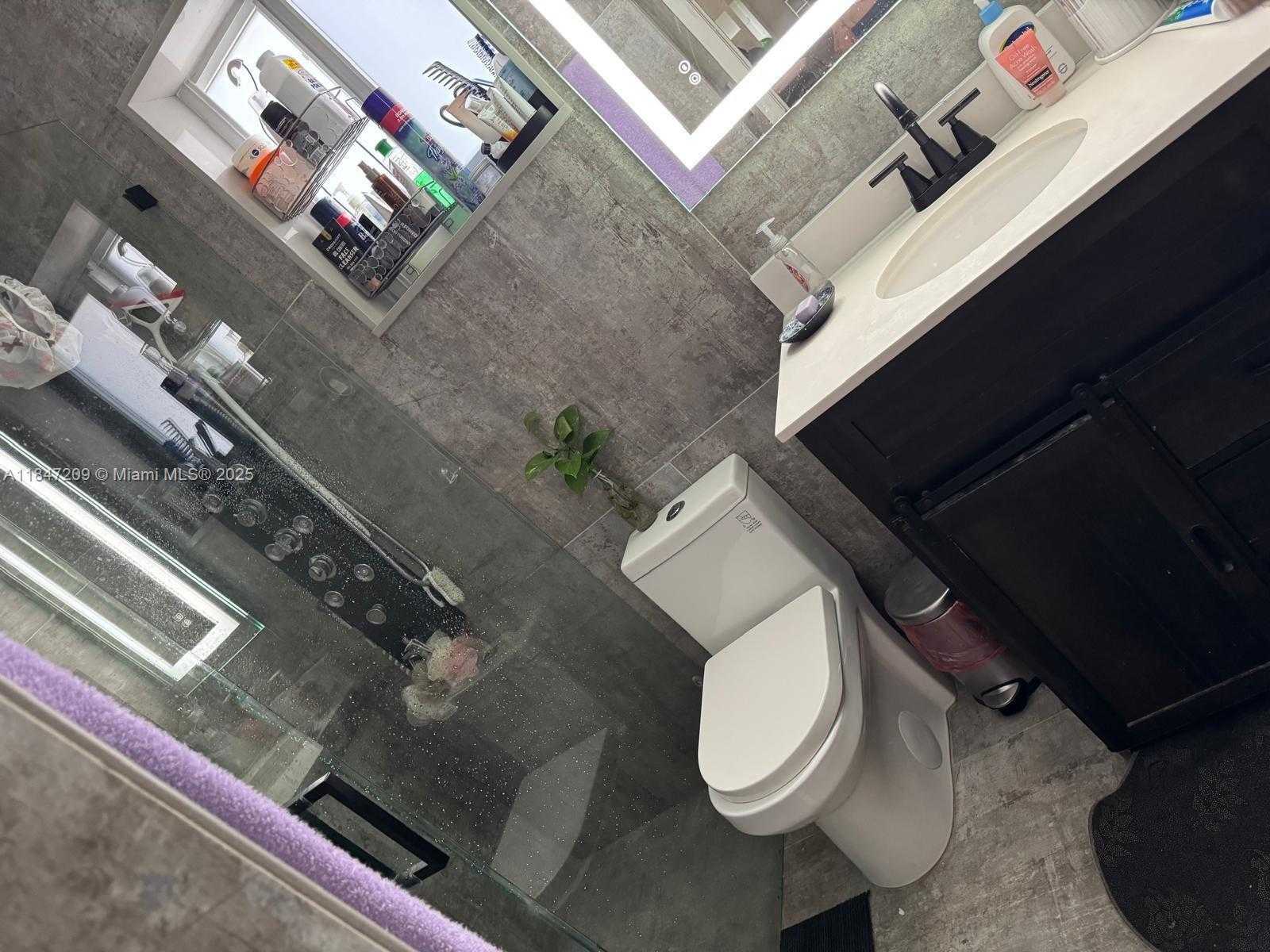 Small Image of 2330 WEST 6TH CT, Hialeah Number 11