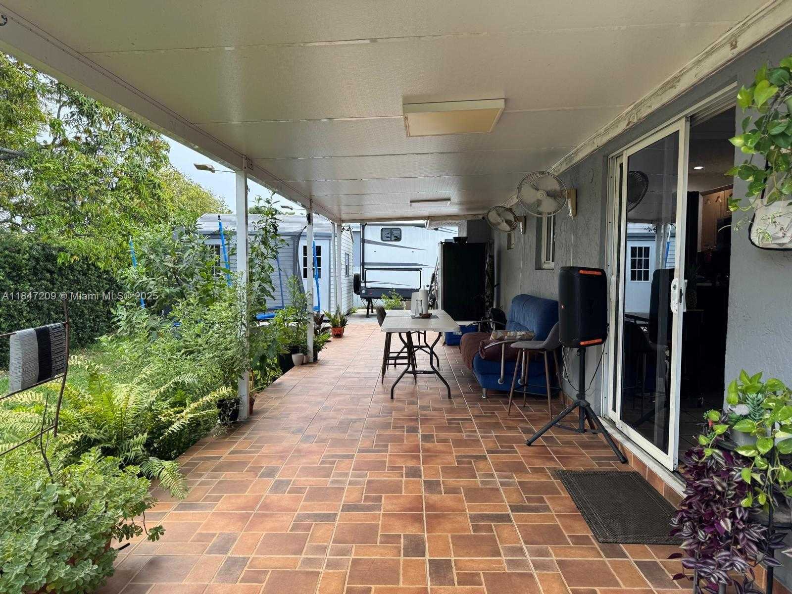 Small Image of 2330 WEST 6TH CT, Hialeah Number 24