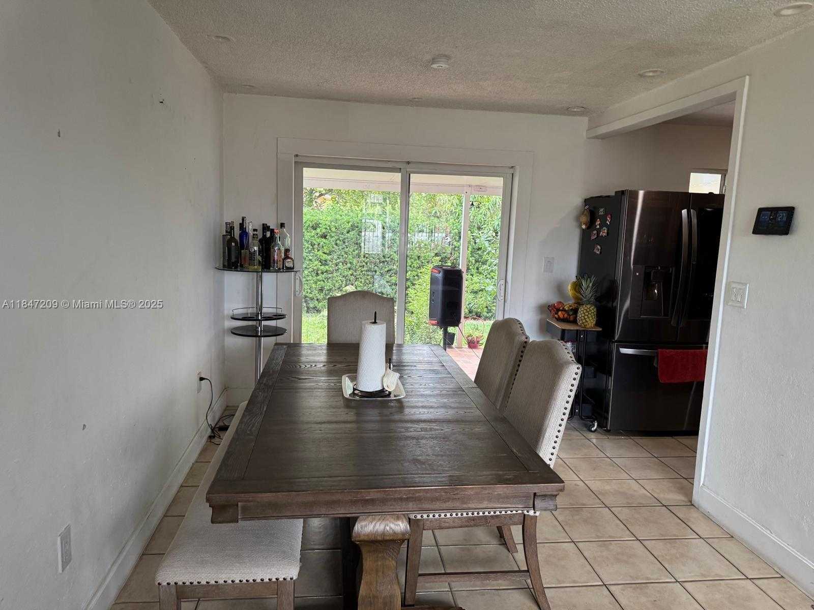 Small Image of 2330 WEST 6TH CT, Hialeah Number 5