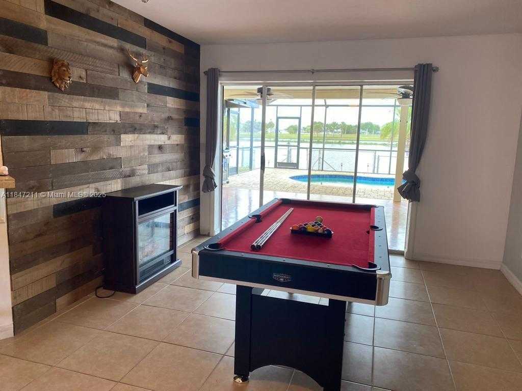 Small Image of 1219 NORTH EAST 14, Cape Coral Number 12