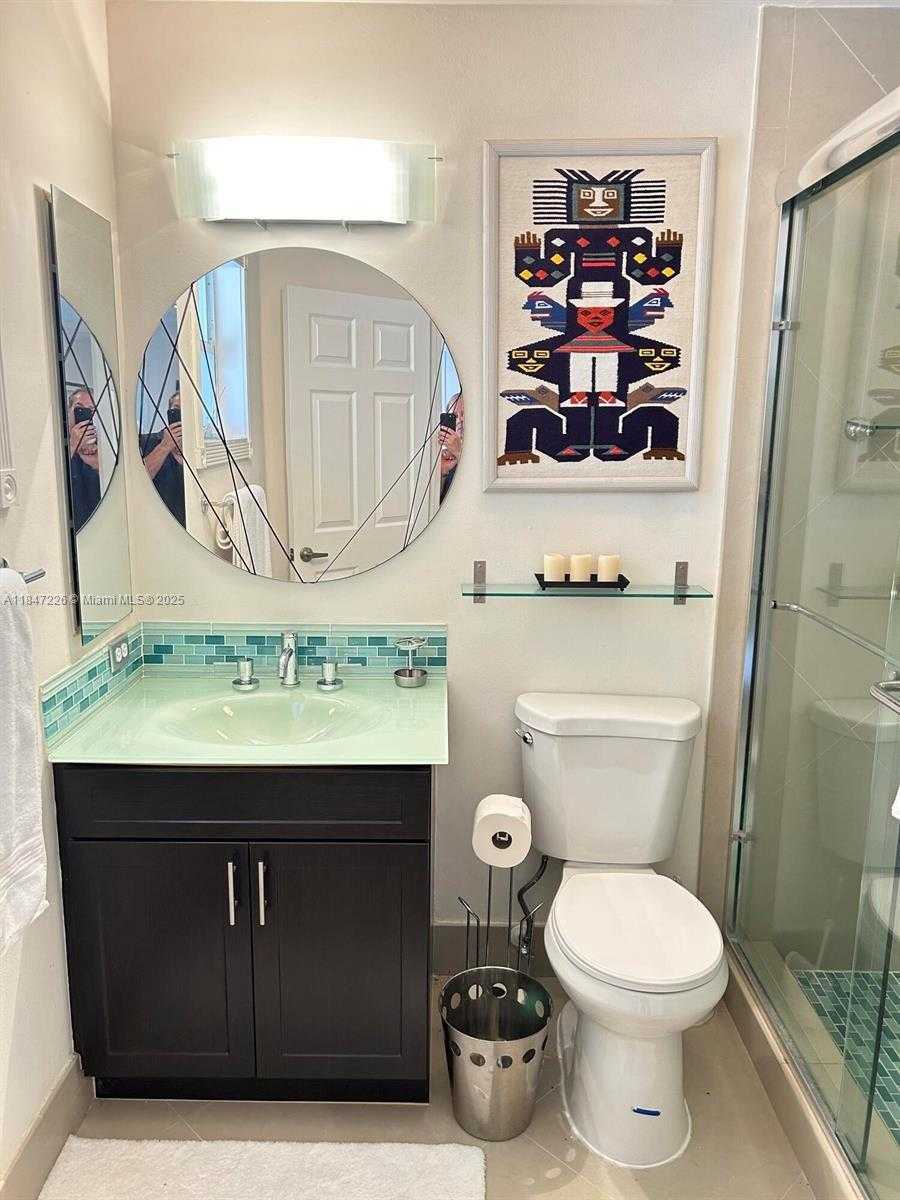 Small Image of 10830 LIMEBERRY DR, Cooper City Number 12