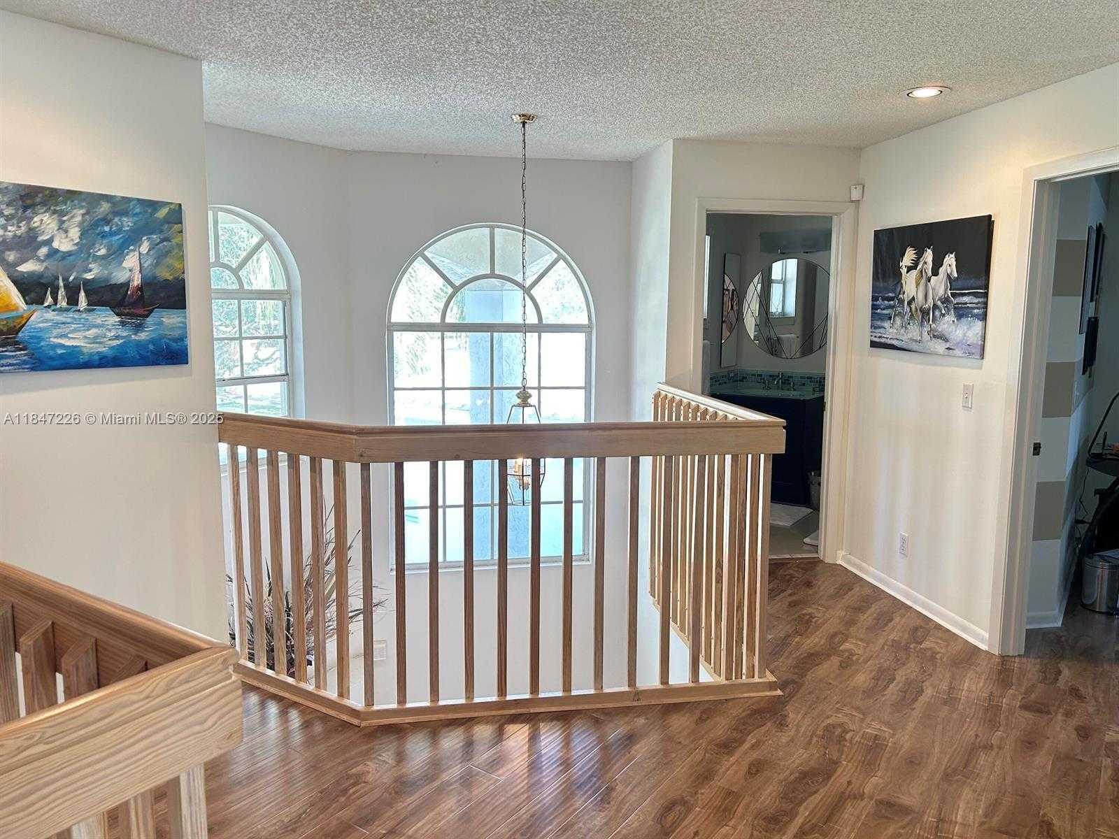 Small Image of 10830 LIMEBERRY DR, Cooper City Number 9